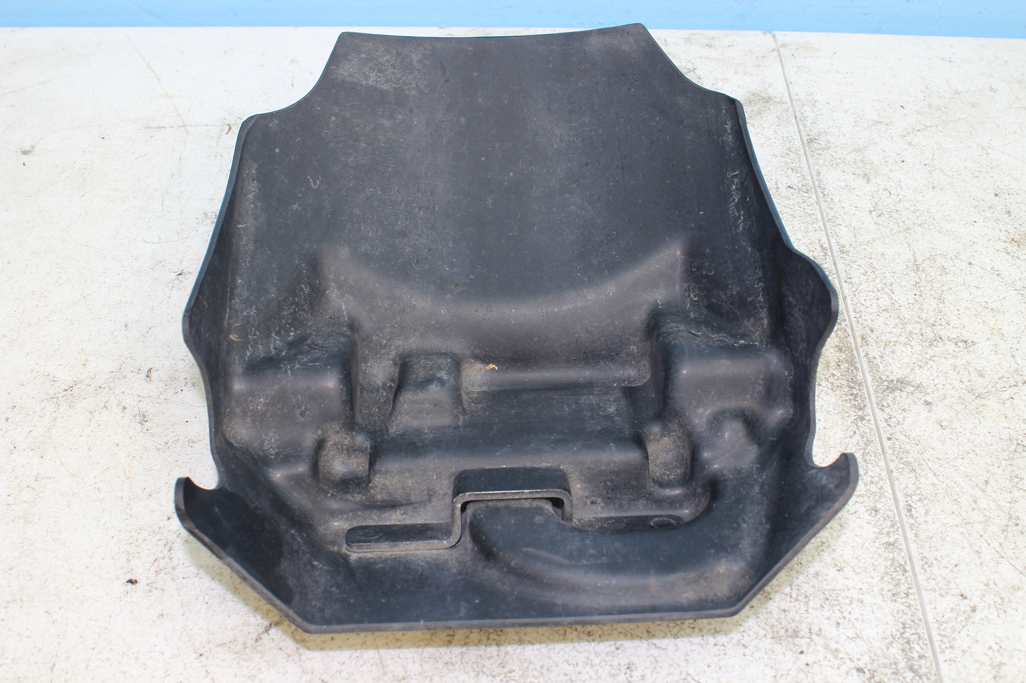 02-06 Harley Davidson VRSCA V Rod 100th Anniv. Rear Inner fender Mud Flap