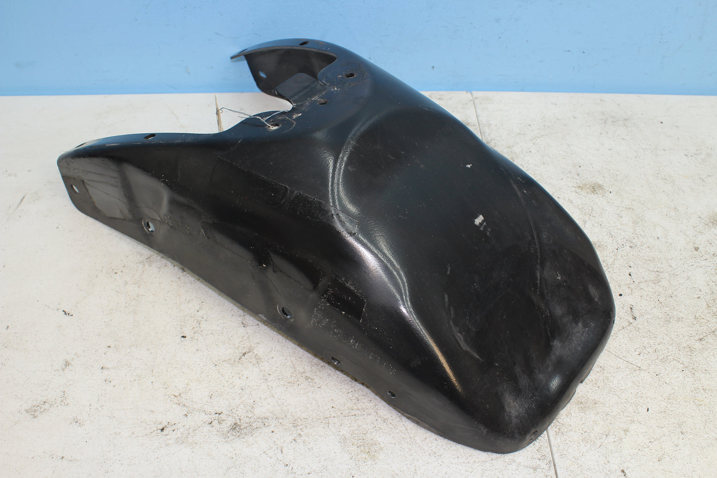 02-06 Harley Davidson VRSCA V Rod 100th Anniv. Rear Fender Liner
