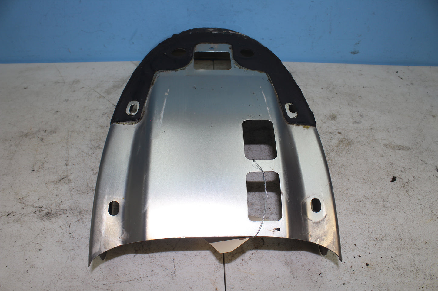 02-06 Harley Davidson VRSCA V Rod 100th Anniv. Rear Fender