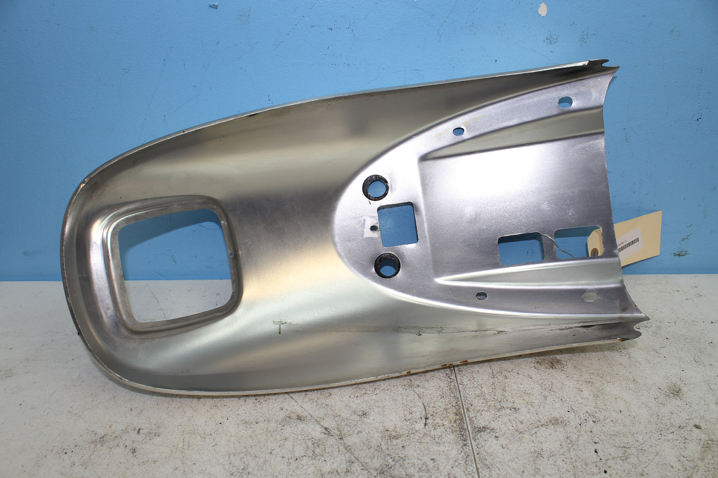 02-06 Harley Davidson VRSCA V Rod 100th Anniv. Rear Fender