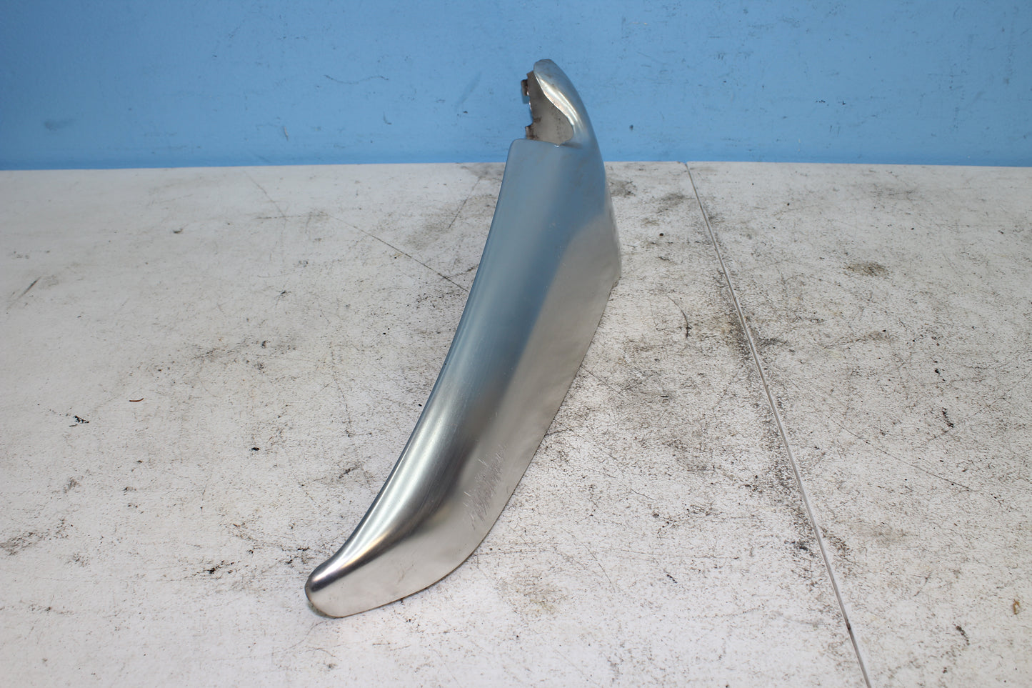 02-06 Harley Davidson V Rod 100th Anniv. Left Rear Radiator Trim Cover Fairing *DMG*