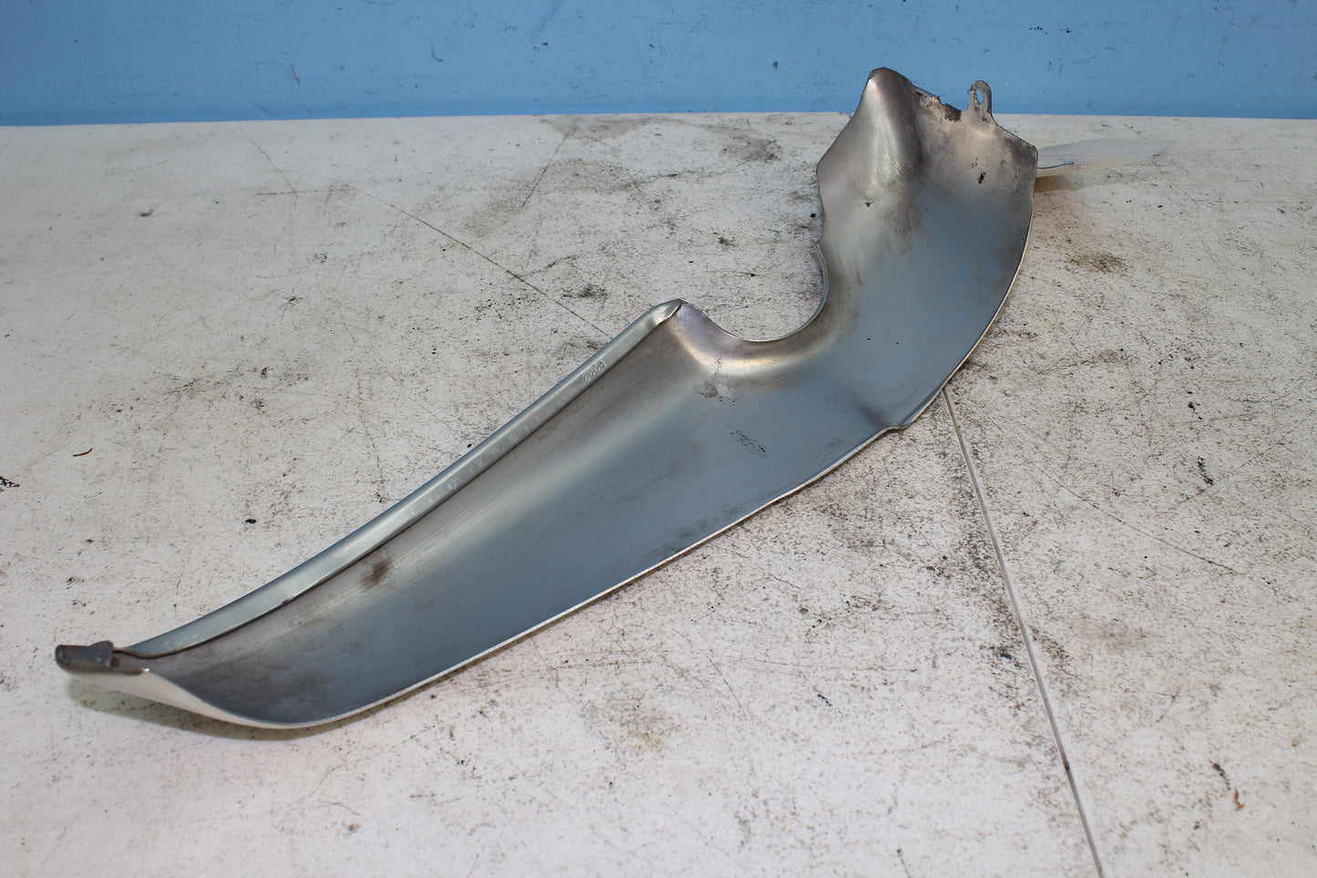 02-06 Harley Davidson V Rod 100th Anniv. Right Rear Radiator Trim Cover Fairing *DMG*