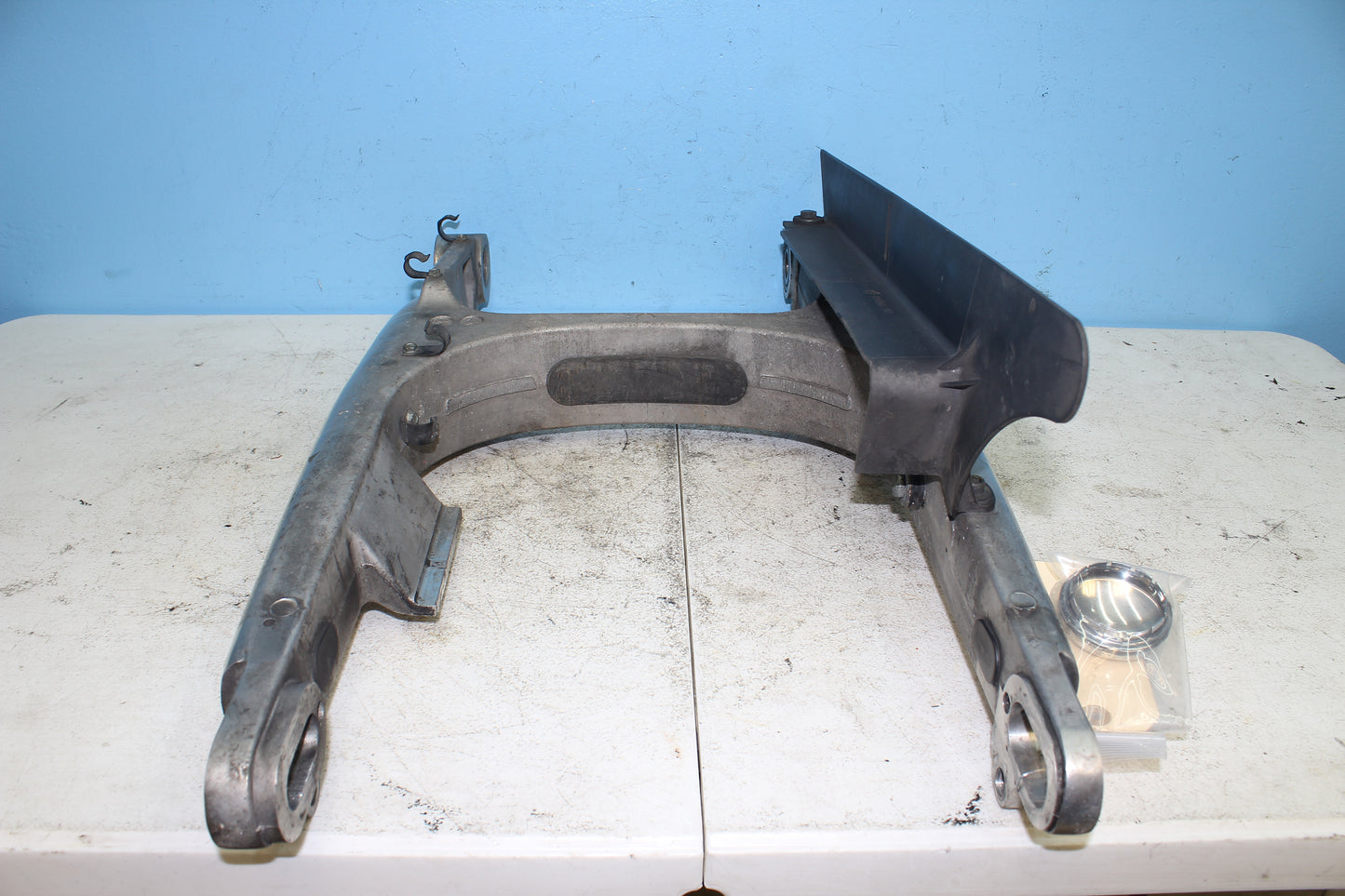 02-06 Harley Davidson VRSCA V Rod 100th Anniv. Swing Arm
