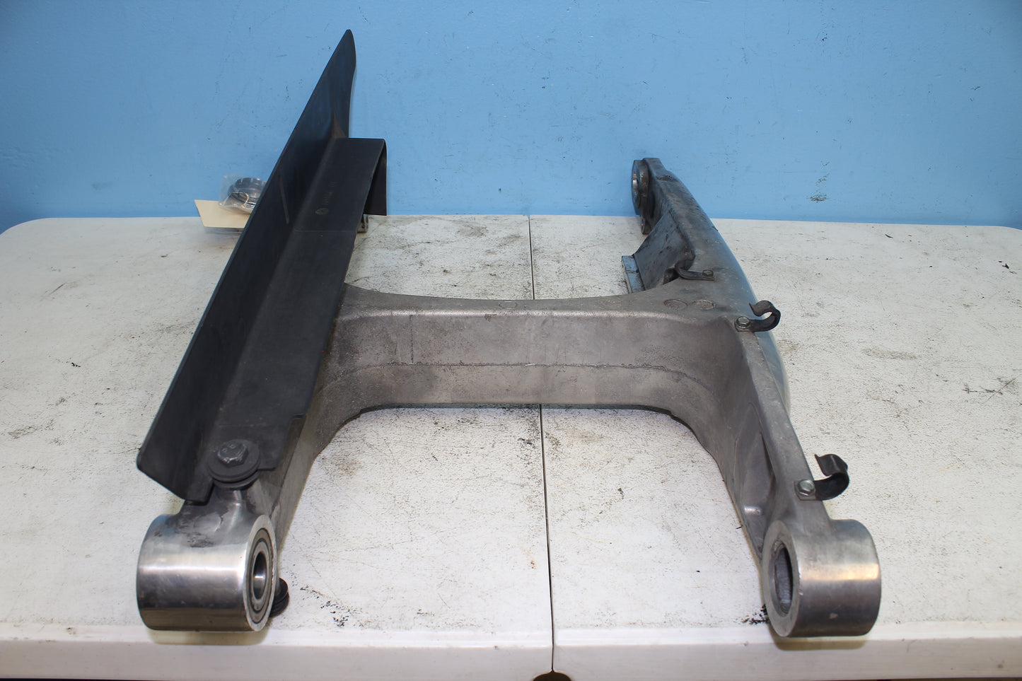 02-06 Harley Davidson VRSCA V Rod 100th Anniv. Swing Arm