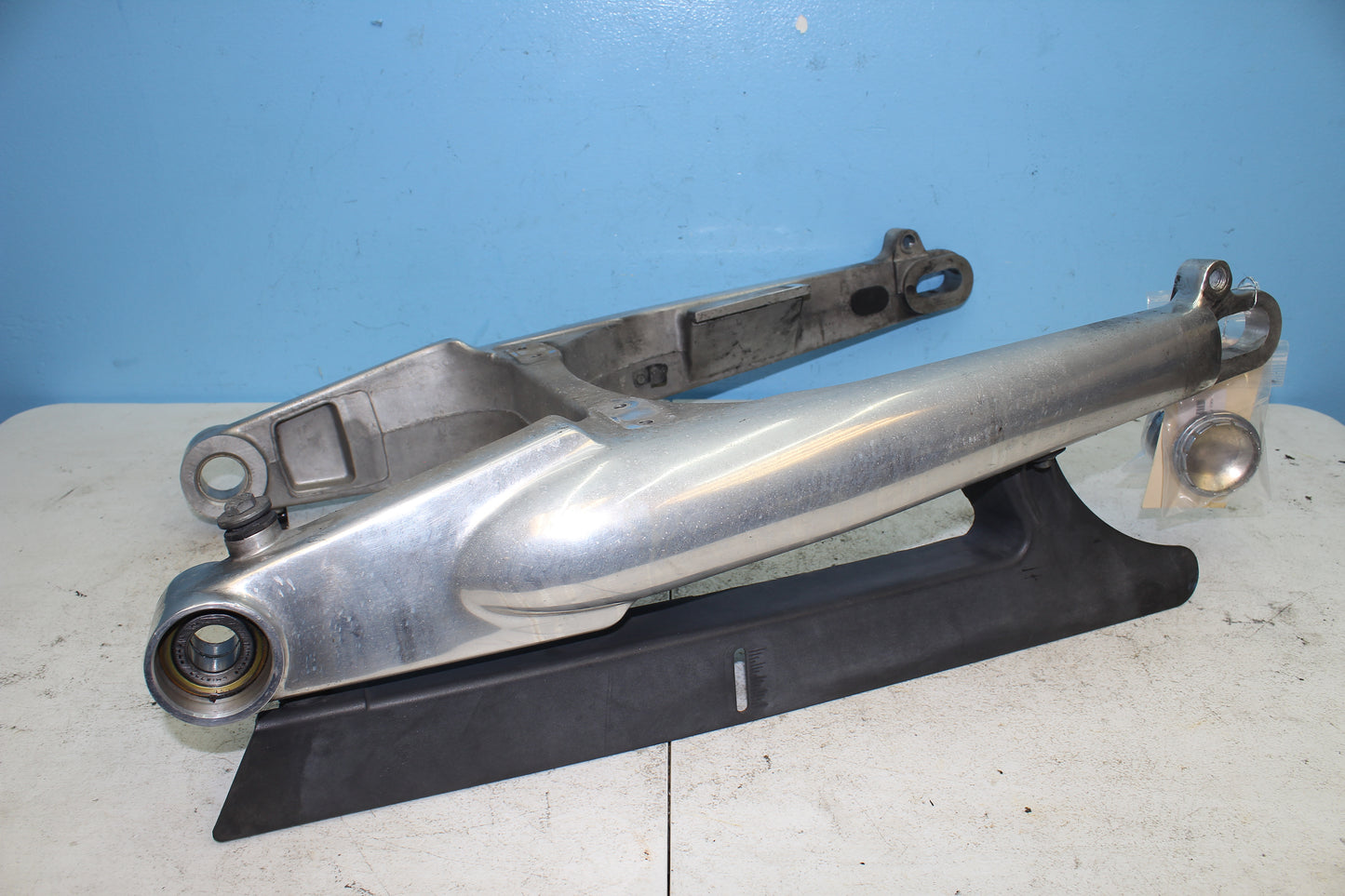 02-06 Harley Davidson VRSCA V Rod 100th Anniv. Swing Arm
