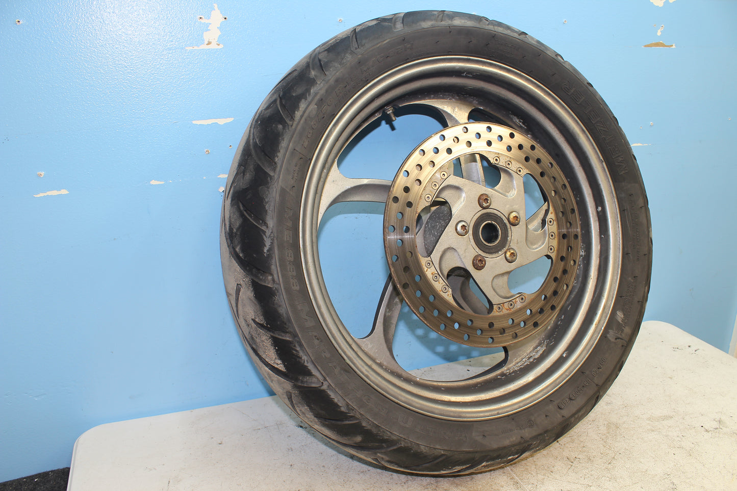 02-06 Harley Davidson VRSCA V Rod 100th Anniv. Rear Wheel 200/50r18