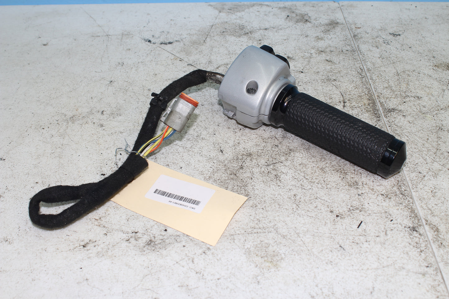 02-06 Harley Davidson V Rod Left Hand Controls Horn Headlight Blinker Switch