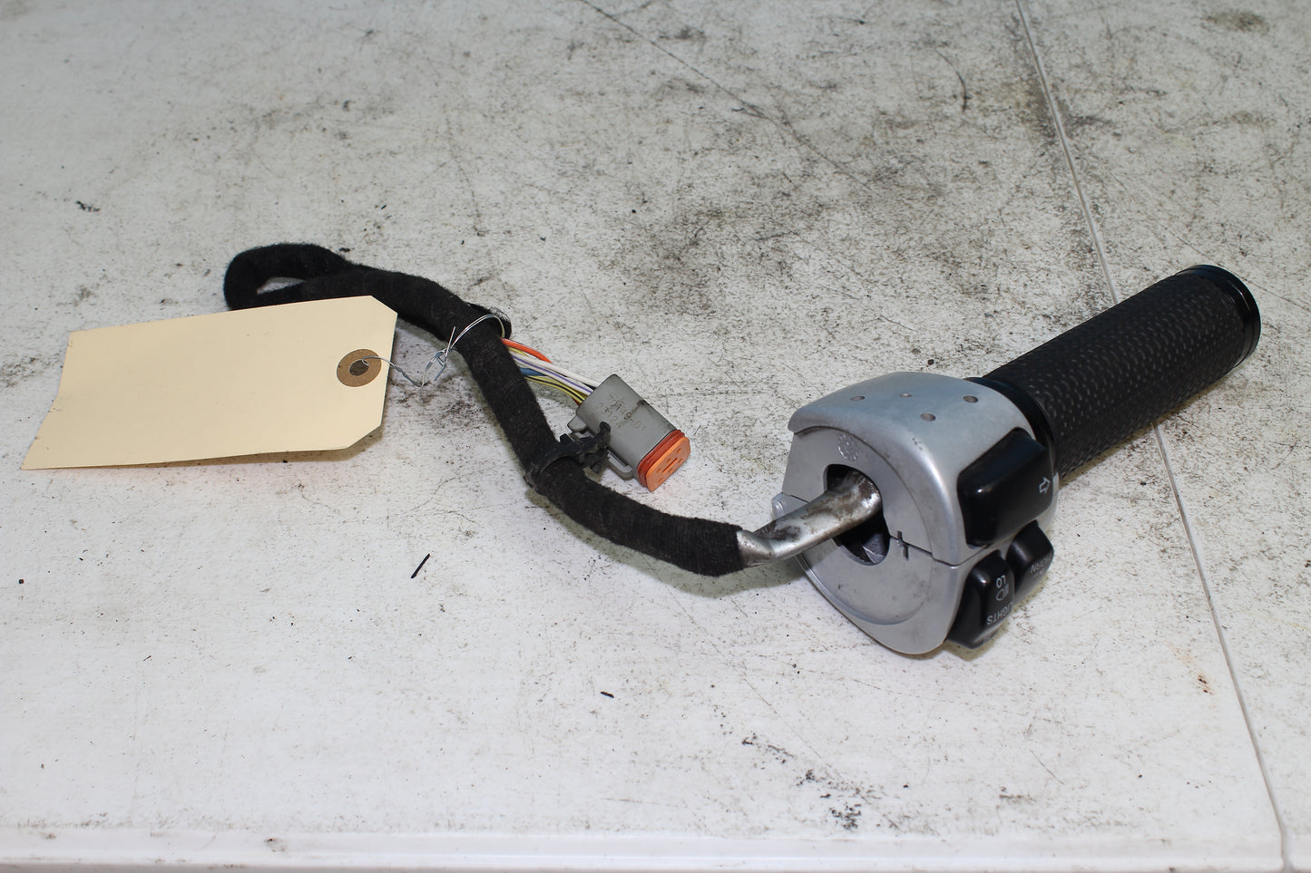 02-06 Harley Davidson V Rod Left Hand Controls Horn Headlight Blinker Switch