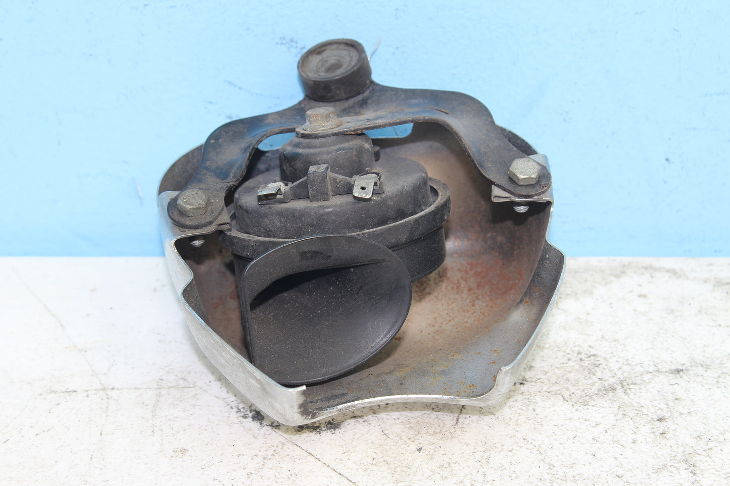 02-06 Harley Davidson VRSCA V Rod 100th Anniv. Horn