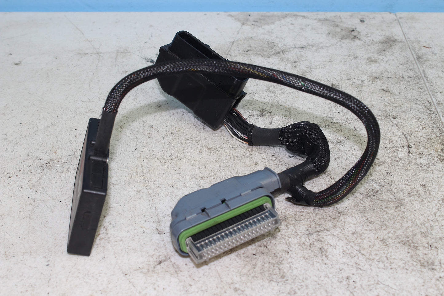 02-06 Harley Davidson VRod 100th Anniv. Power Commander (DynoJet 15-026)