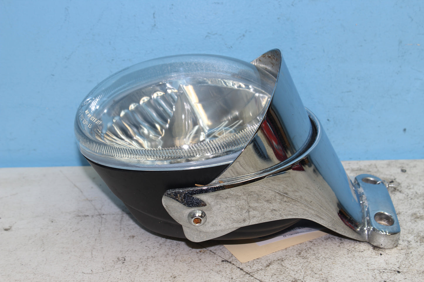 02-06 Harley Davidson VRSCA V Rod 100th Anniv. Headlight