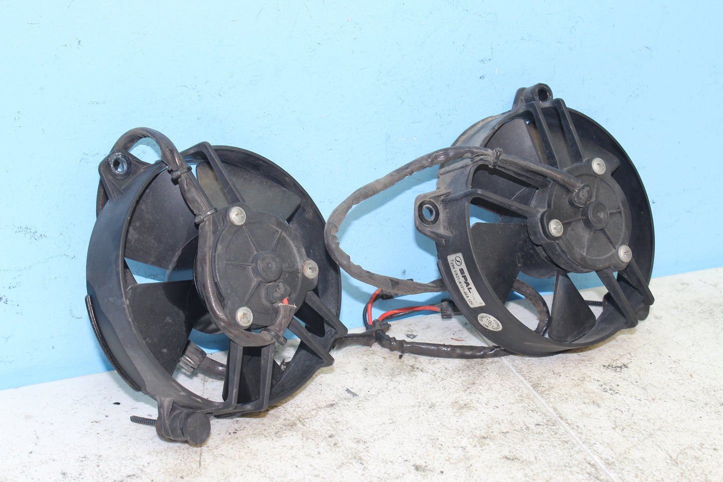 02-06 Harley Davidson V Rod 100th Anniv. Radiator Coolant Oil Cooler Fans