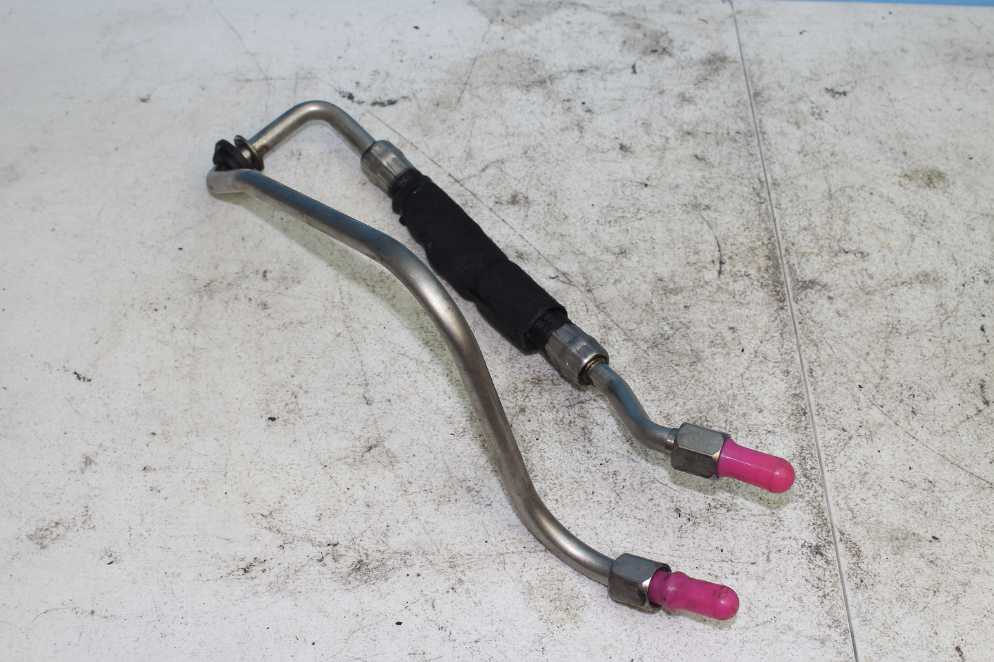 02-06 Harley Davidson VRSCA V Rod 100th Anniv. Oil Cooler Lines