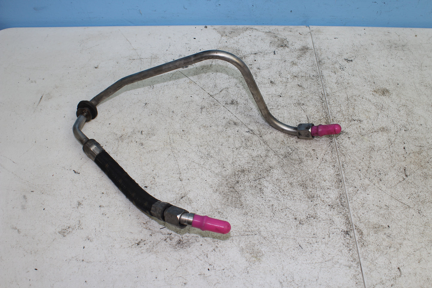 02-06 Harley Davidson VRSCA V Rod 100th Anniv. Oil Cooler Lines