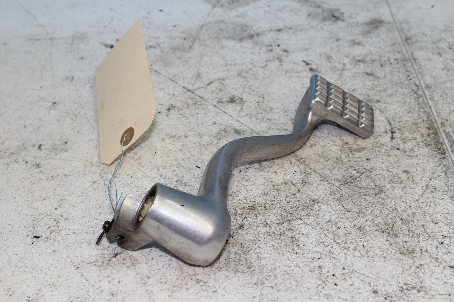 02-06 Harley Davidson VRSCA V Rod 100th Anniv. Rear Brake Pedal Lever