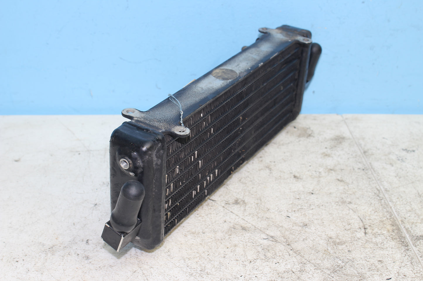 02-06 Harley Davidson VRSCA V Rod 100th Anniv. Oil Cooler
