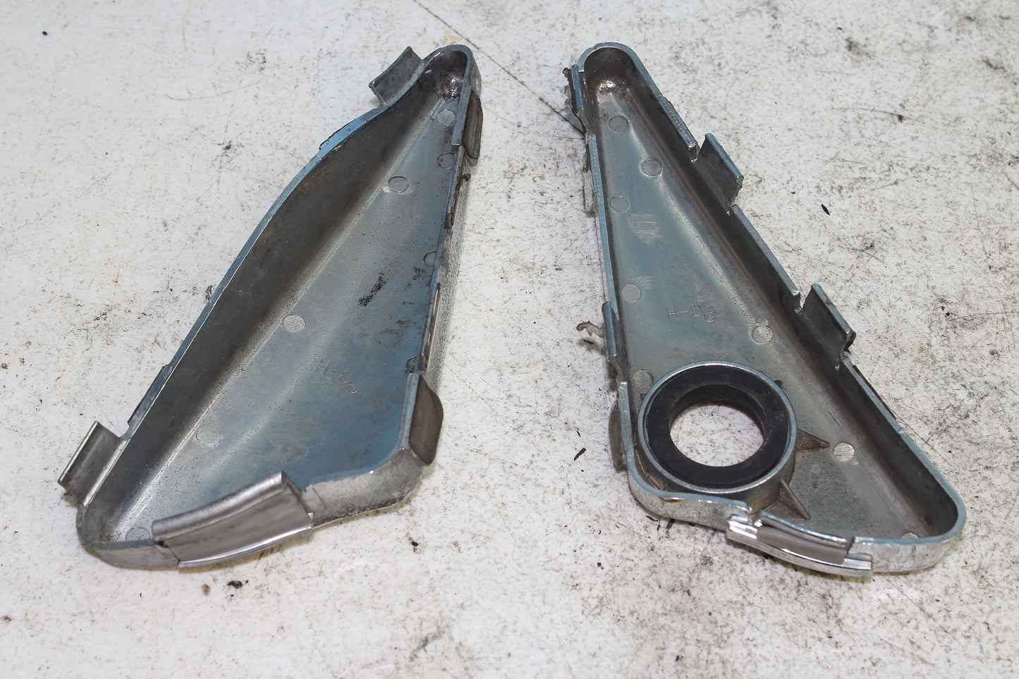 02-06 Harley Davidson V Rod 100th Anniv. Ignition Trim Mid Frame Cover Chrome (PAIR)