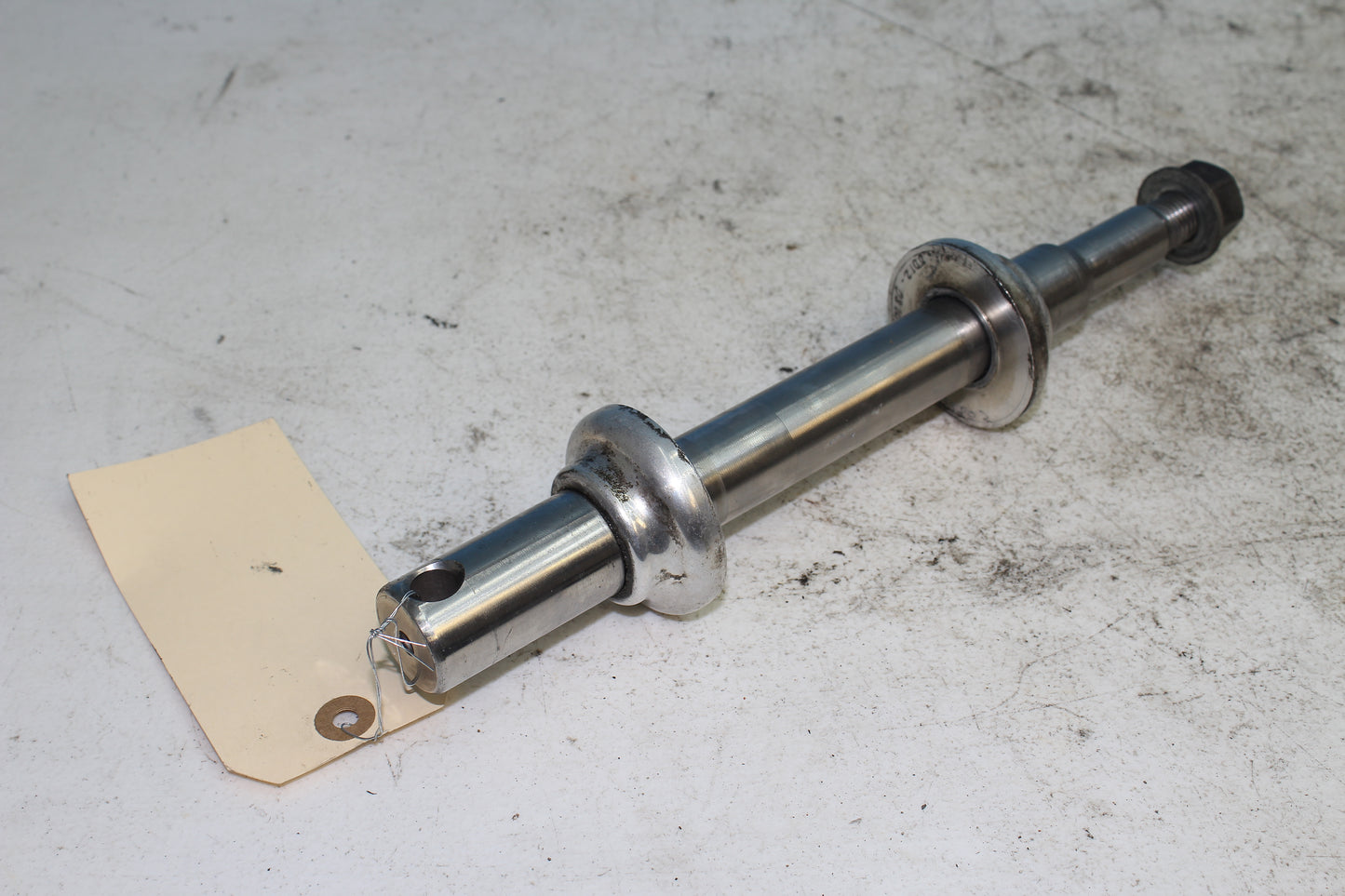 02-06 Harley Davidson VRSCA V Rod 100th Anniv. Front Axle 1" Shaft