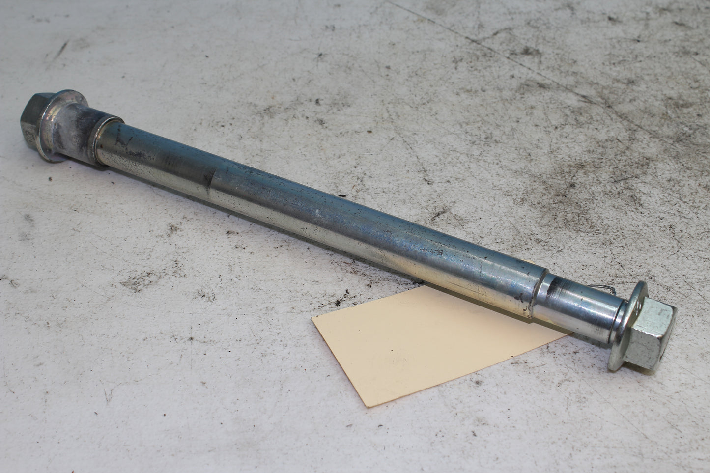 02-06 Harley Davidson VRSCA V Rod 100th Anniv. Pivot Shaft Swingarm Bolt