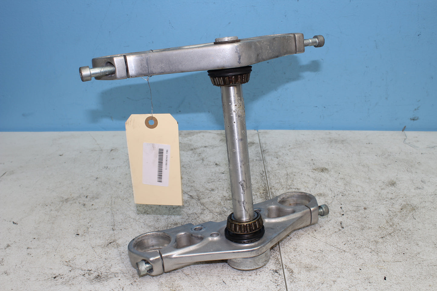 02-06 Harley Davidson VRSCA V Rod 100th Anniv. Triple Tree