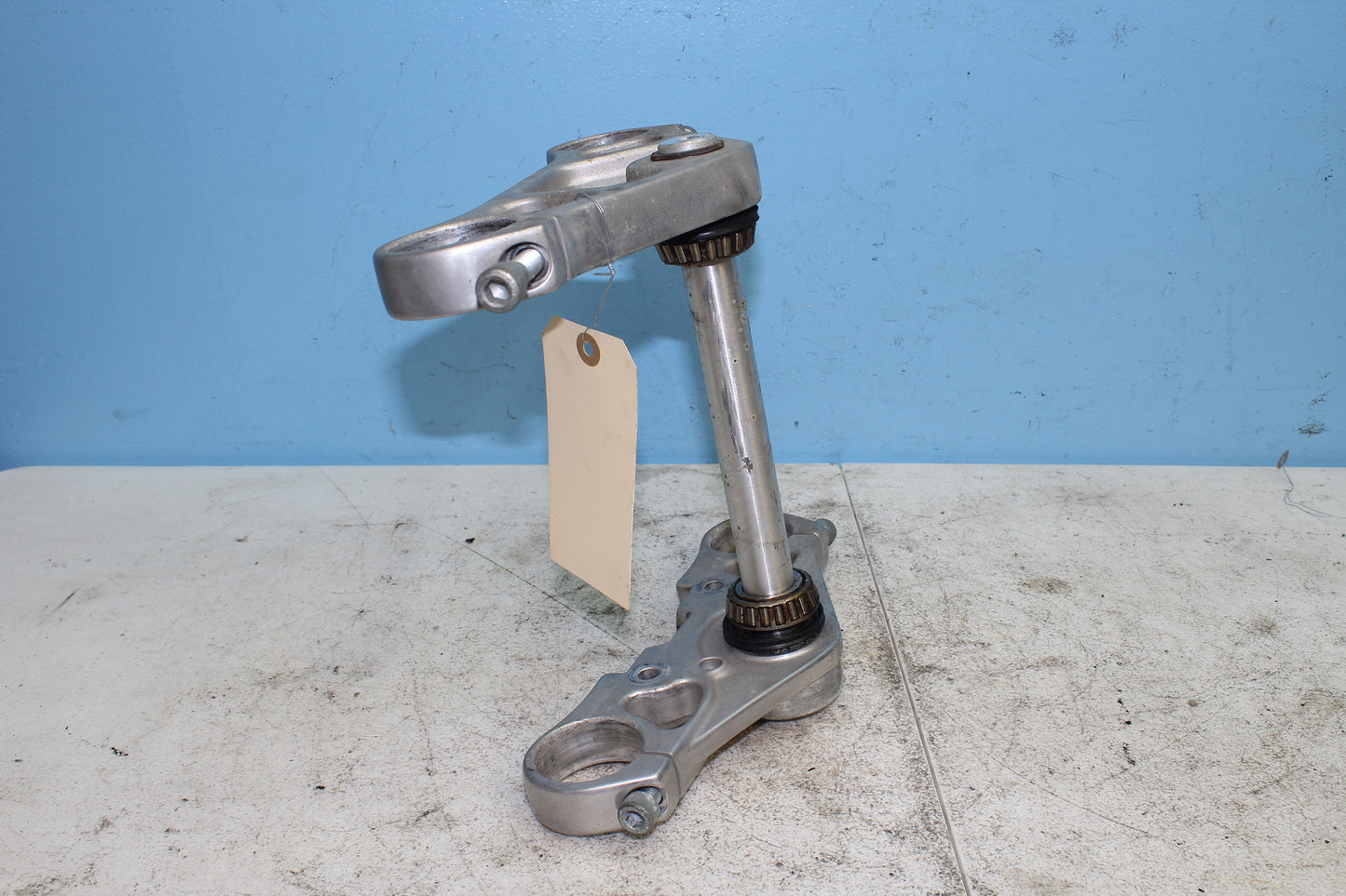 02-06 Harley Davidson VRSCA V Rod 100th Anniv. Triple Tree