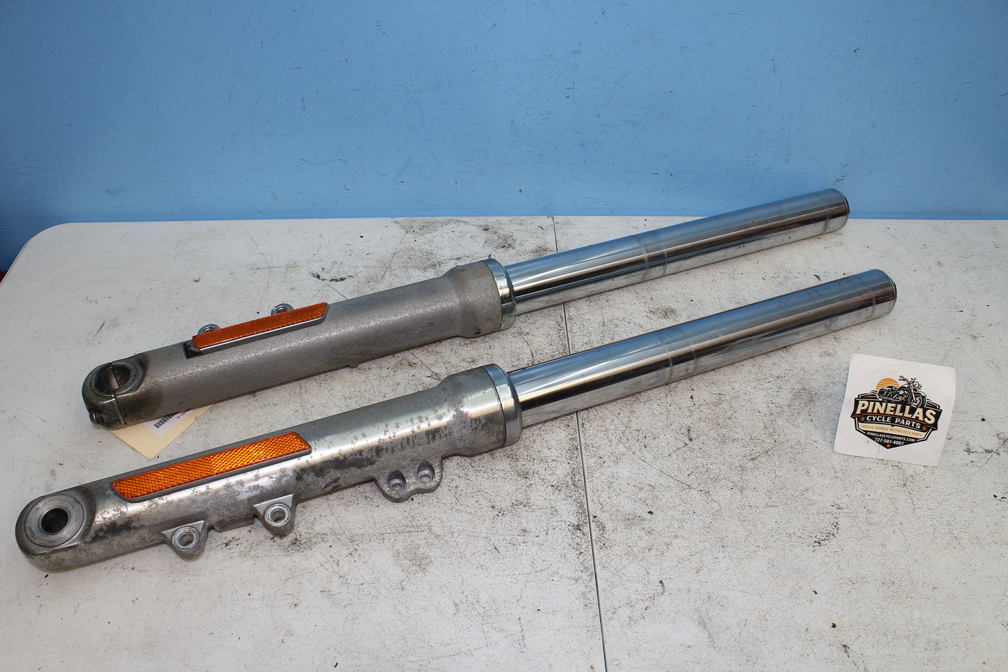 02-06 Harley Davidson VRSCA V Rod 100th Anniv. Forks Suspension Shocks