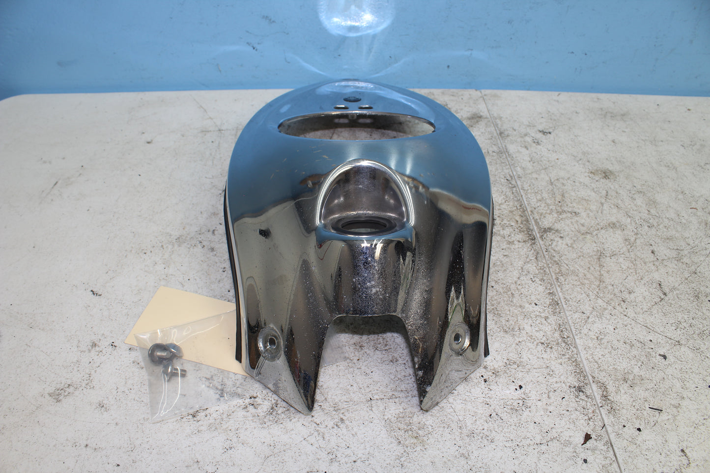1999-2003 Yamaha Road Star OEM Gas Tank Console Speedometer Bezel