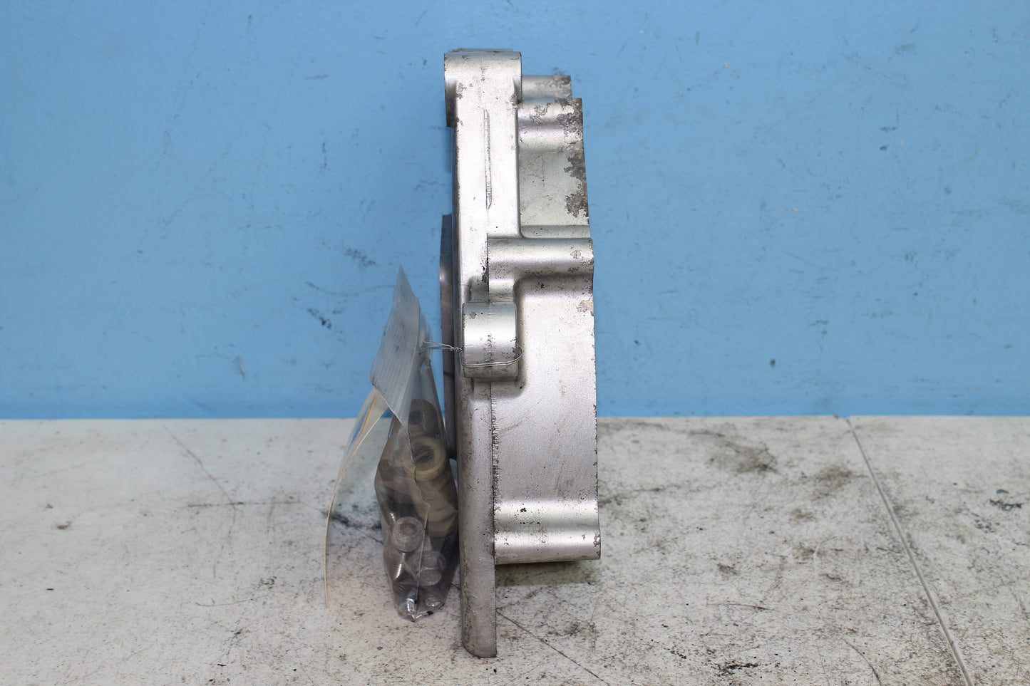 1999-2003 Yamaha Road Star OEM Transmission Middle Drive Gear Stay Cover