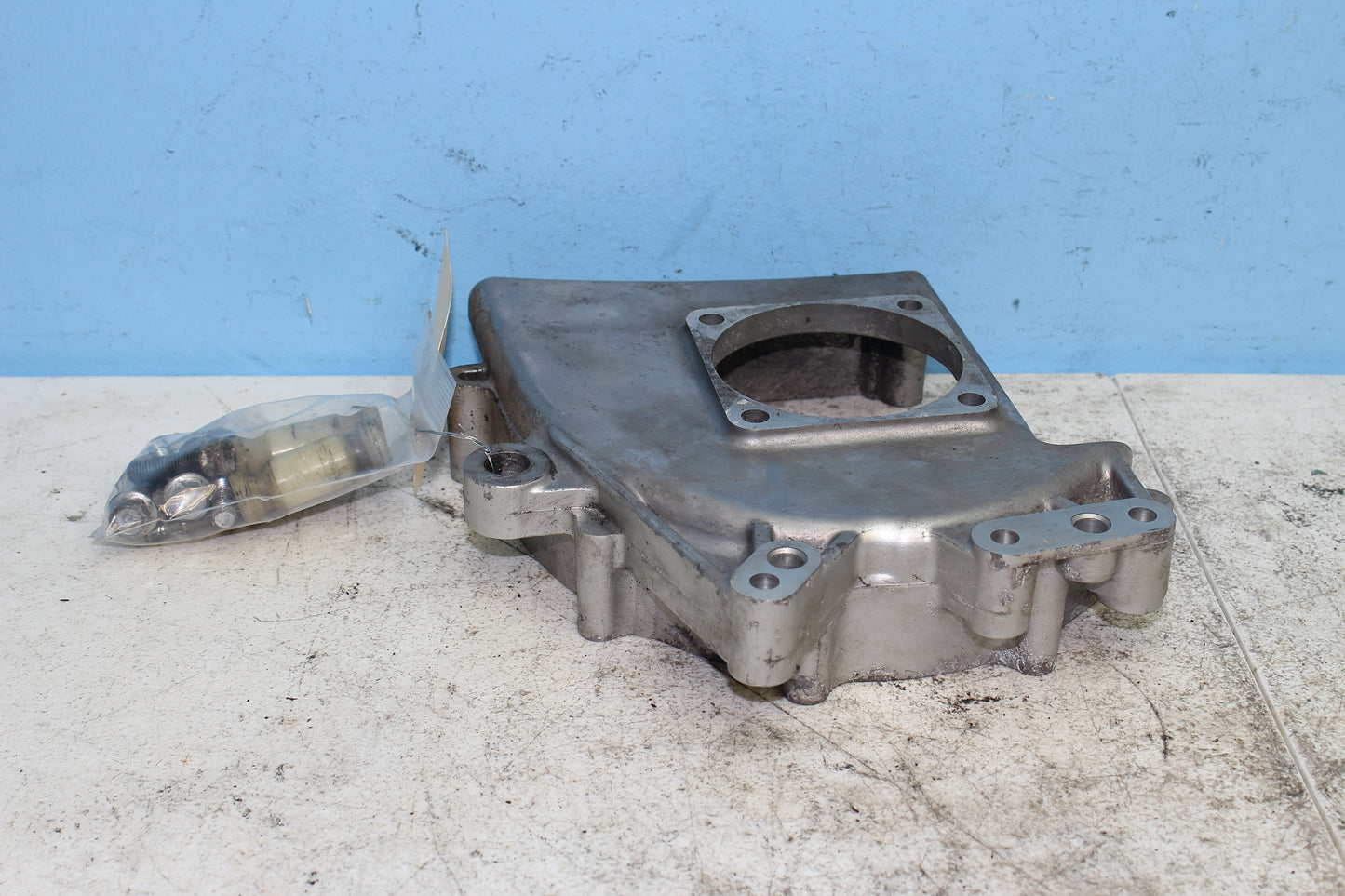 1999-2003 Yamaha Road Star OEM Transmission Middle Drive Gear Stay Cover