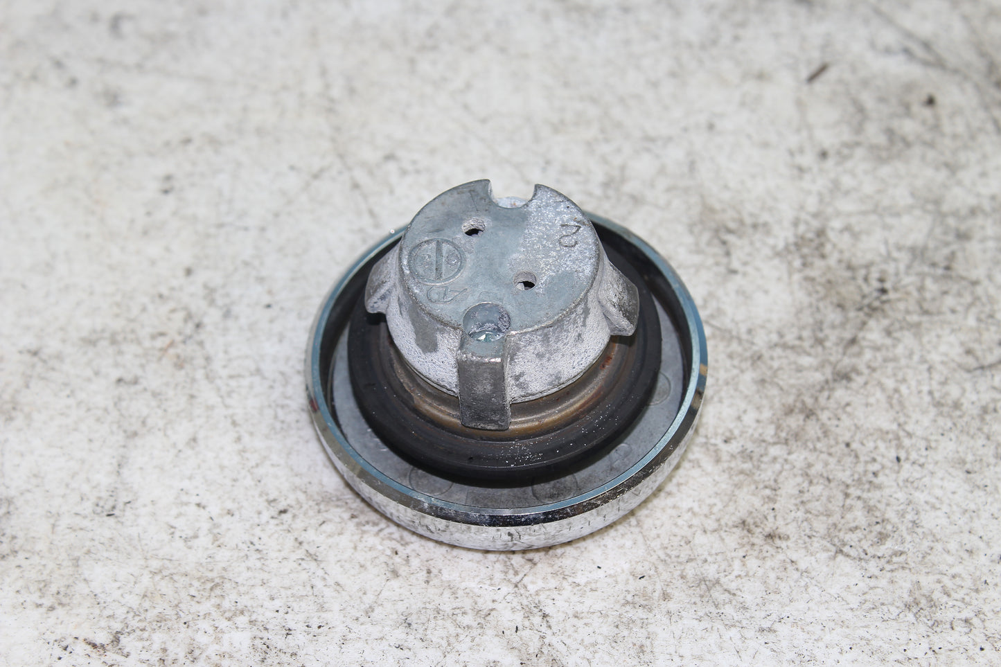 1999-2003 Yamaha Road Star OEM Ignition Gas Cap Lock w/ Key