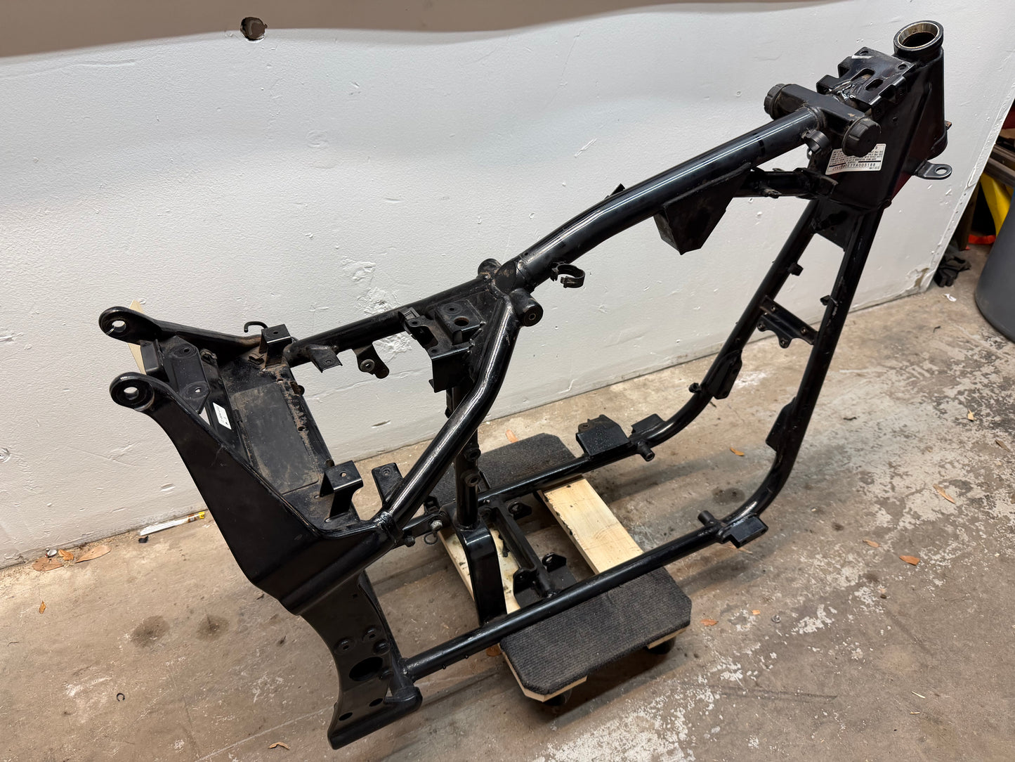 1999-2003 Yamaha Road Star OEM Frame *CLN*