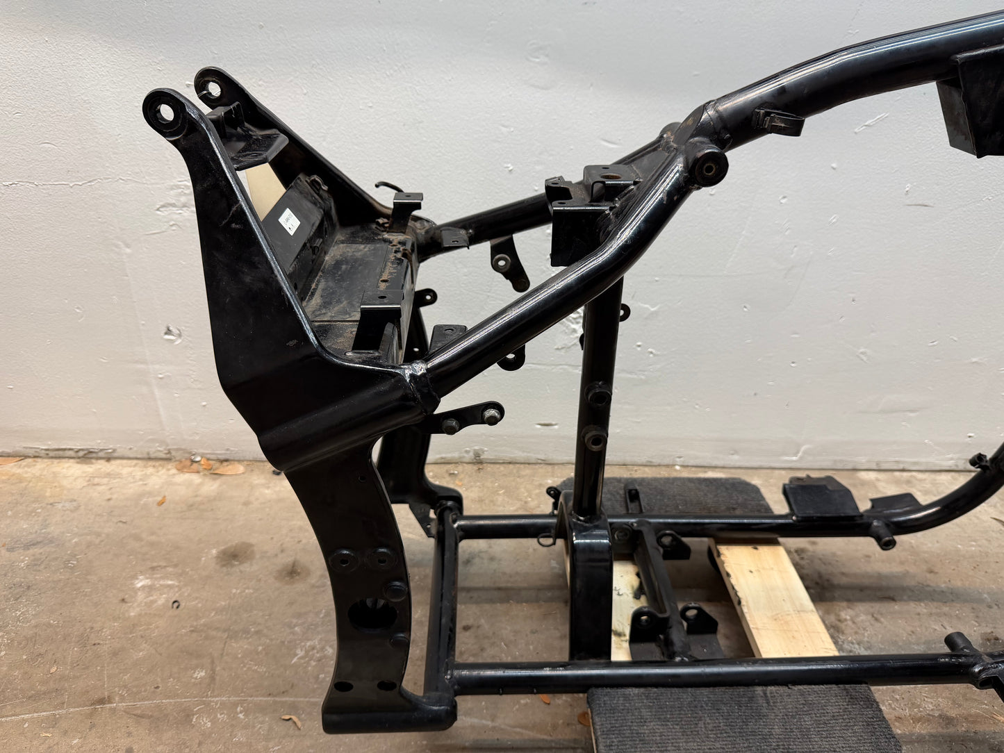 1999-2003 Yamaha Road Star OEM Frame *CLN*