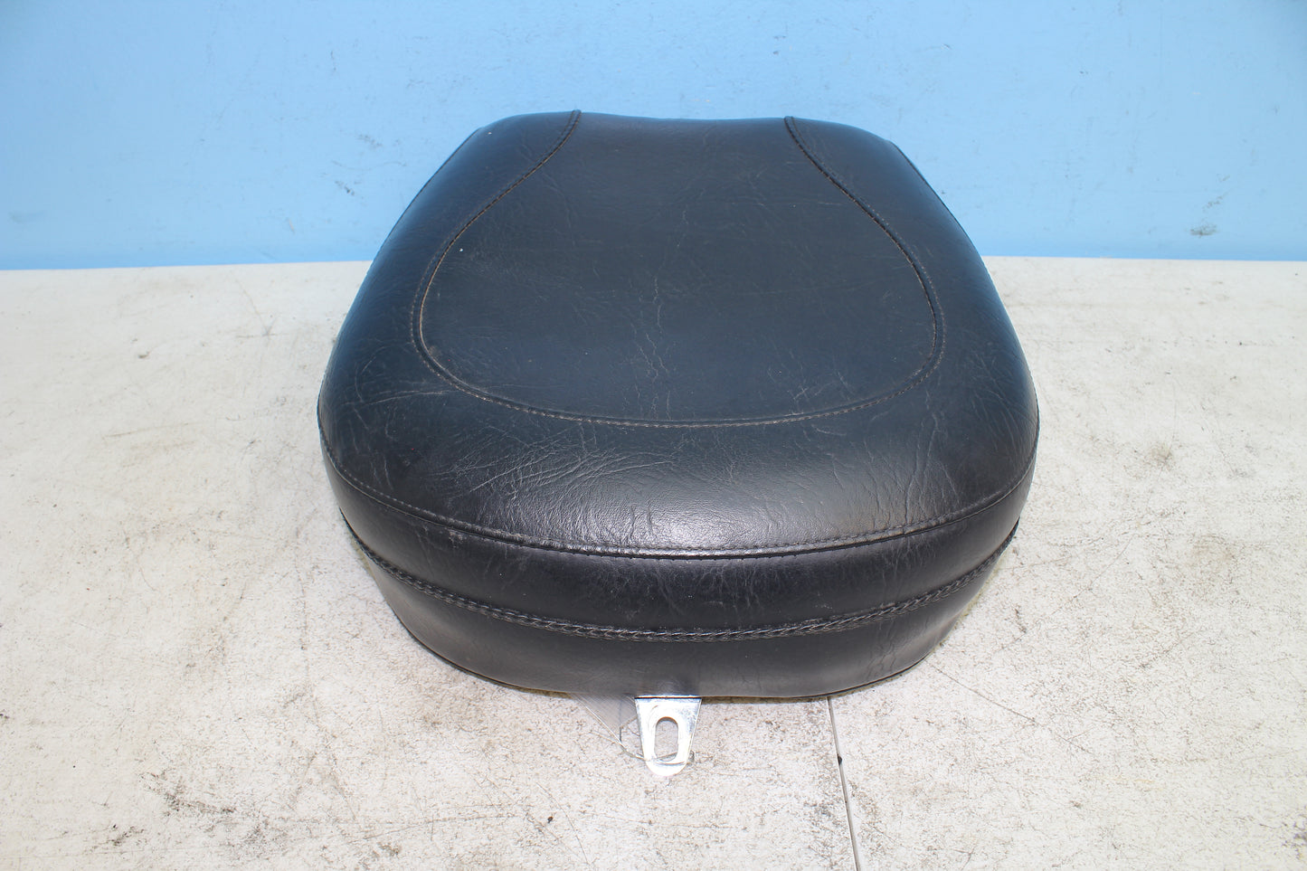 1999-2009 Yamaha XVS11AWV V Star Classic OEM Rear Passenger Seat 5KS-24750-31-00