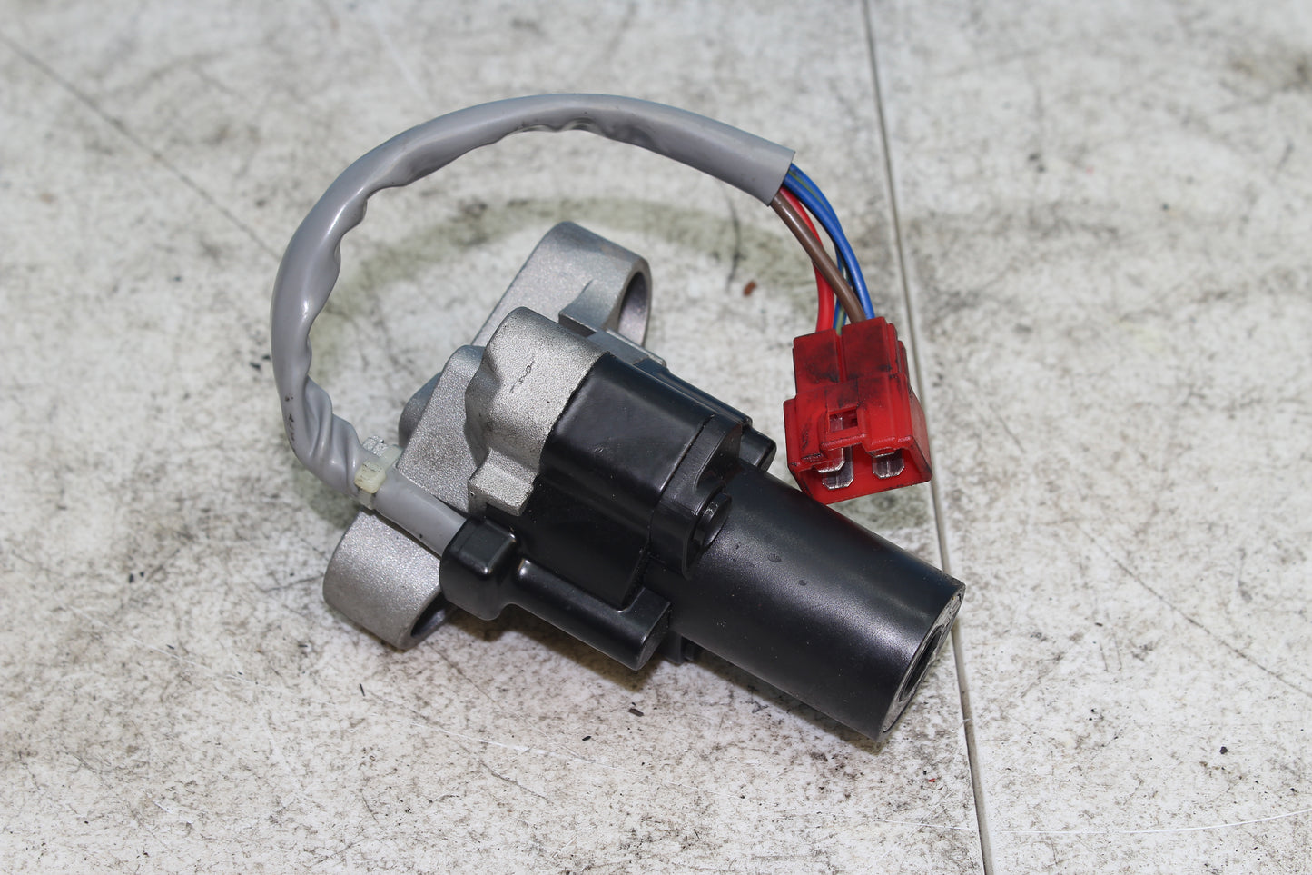 1999-2009 Yamaha XVS11AWV V Star Classic OEM Ignition & Gas Cap w/ Key