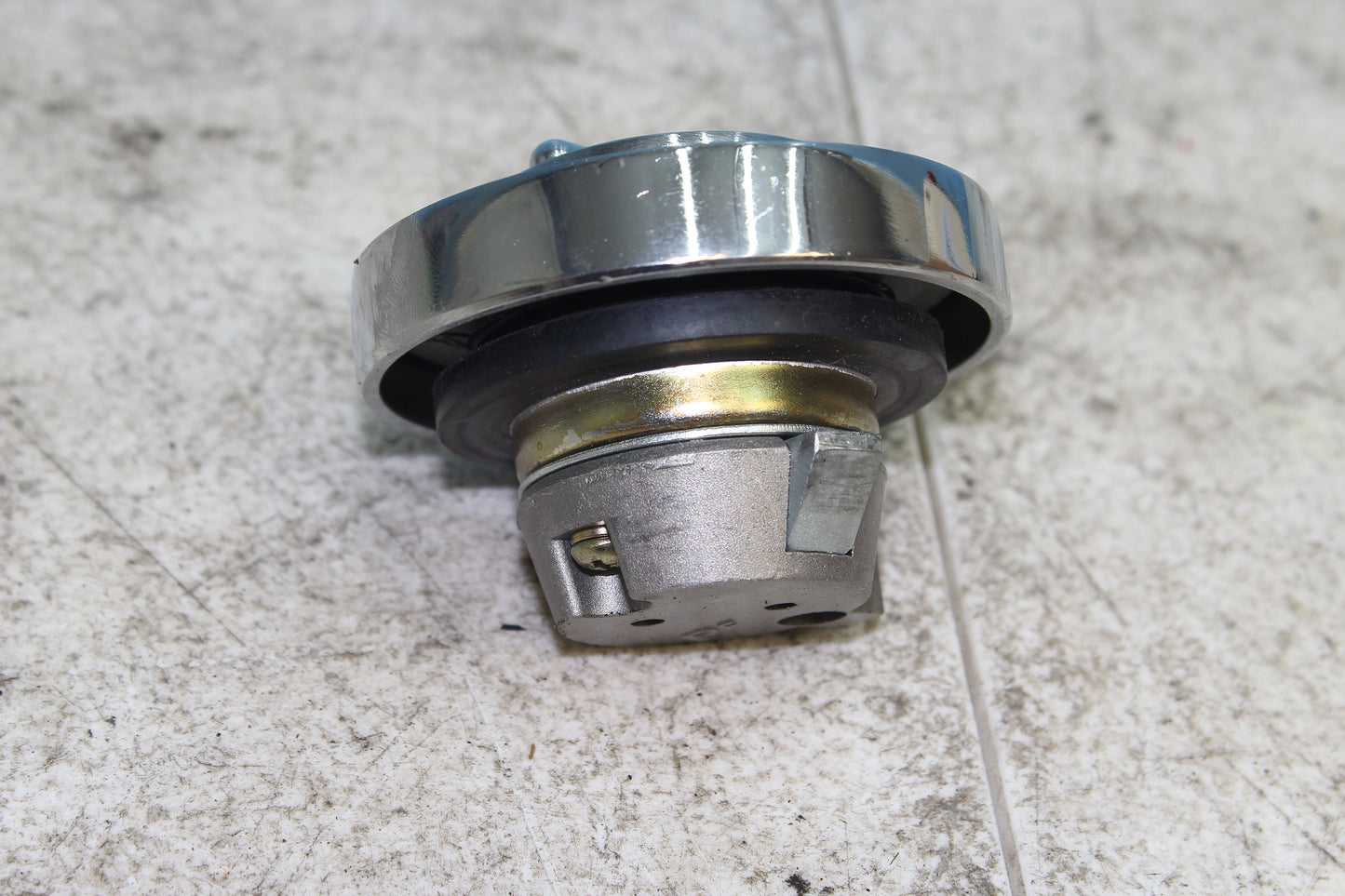 1999-2009 Yamaha XVS11AWV V Star Classic OEM Ignition & Gas Cap w/ Key