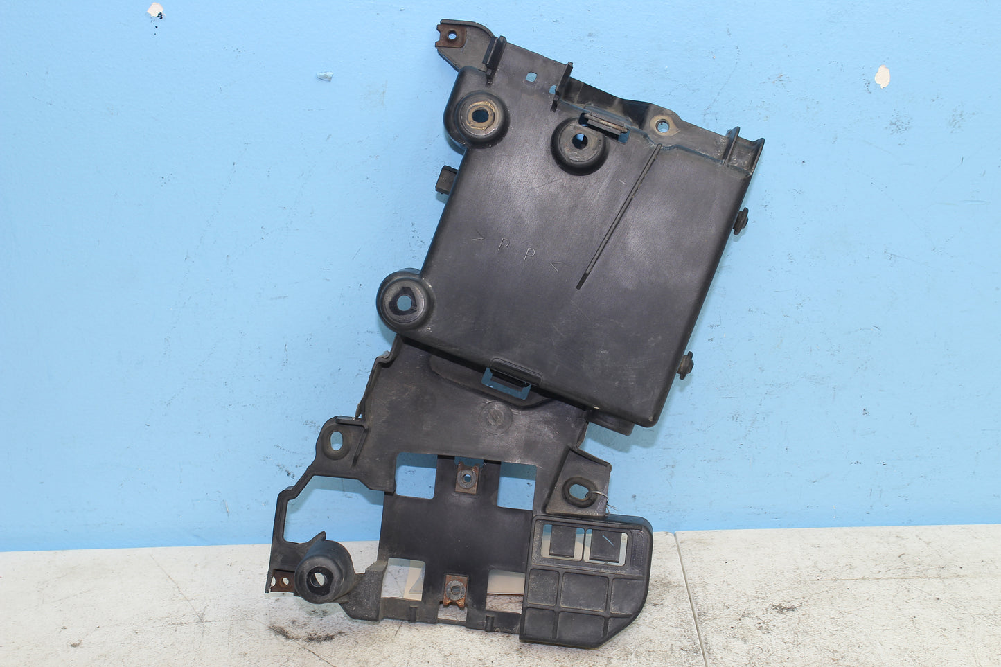 1999-2009 Yamaha XVS11AWV V Star Classic OEM Battery Box 5KS-2177G-00-00