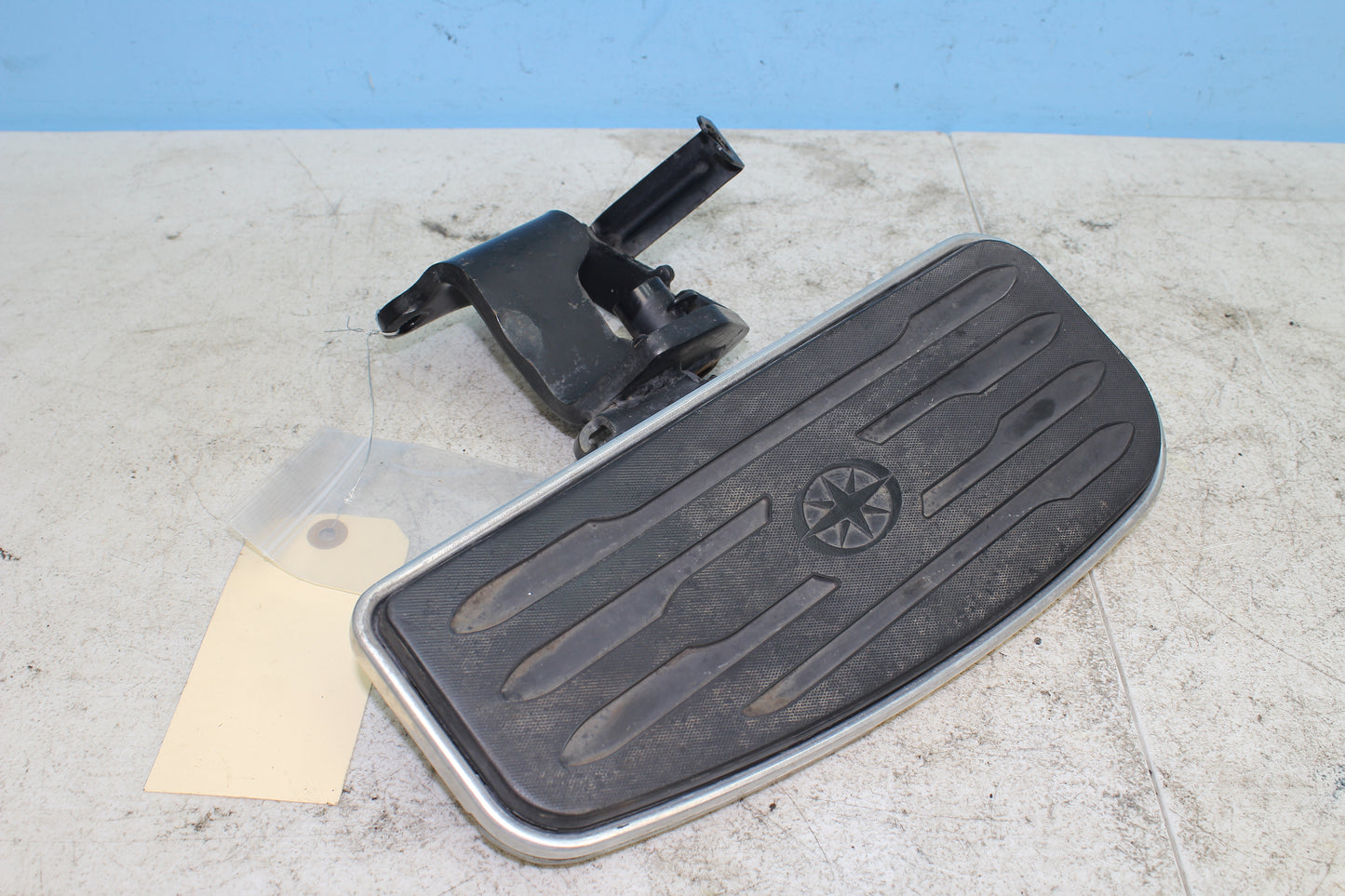 1999-2009 Yamaha XVS11AWV V Star Classic OEM Right Floorboard 5KS-27420-10-00