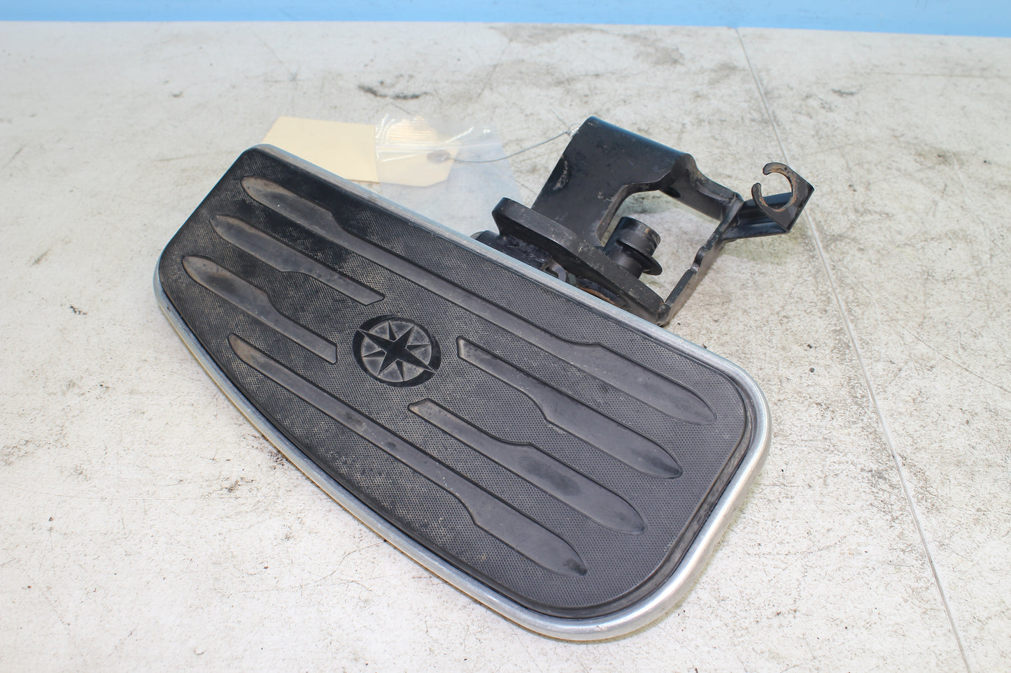 1999-2009 Yamaha XVS11AWV V Star Classic OEM Right Floorboard 5KS-27420-10-00