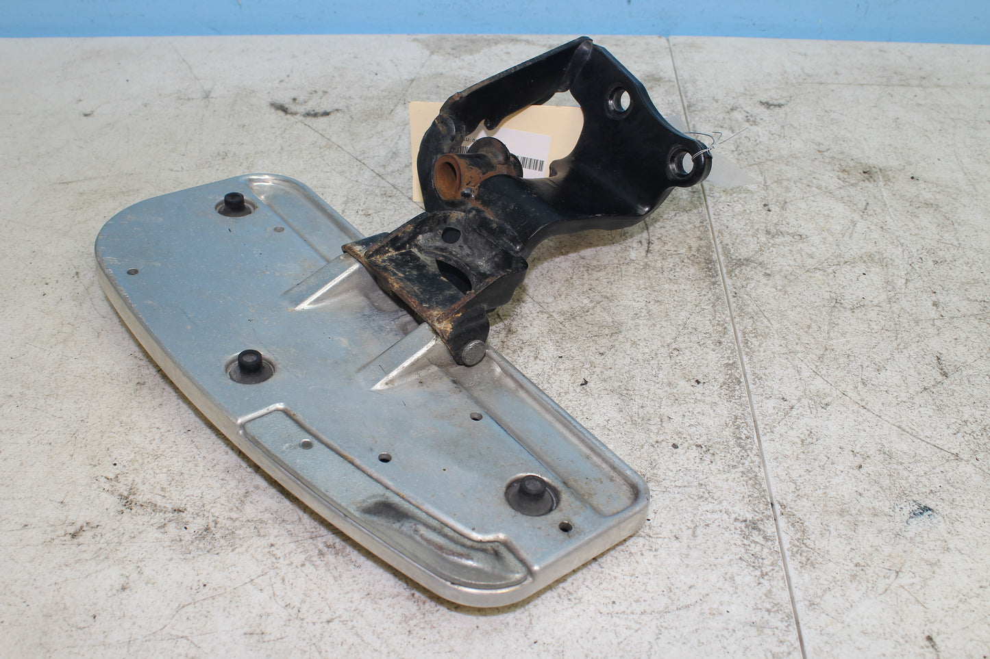 1999-2009 Yamaha XVS11AWV V Star Classic OEM Right Floorboard 5KS-27420-10-00
