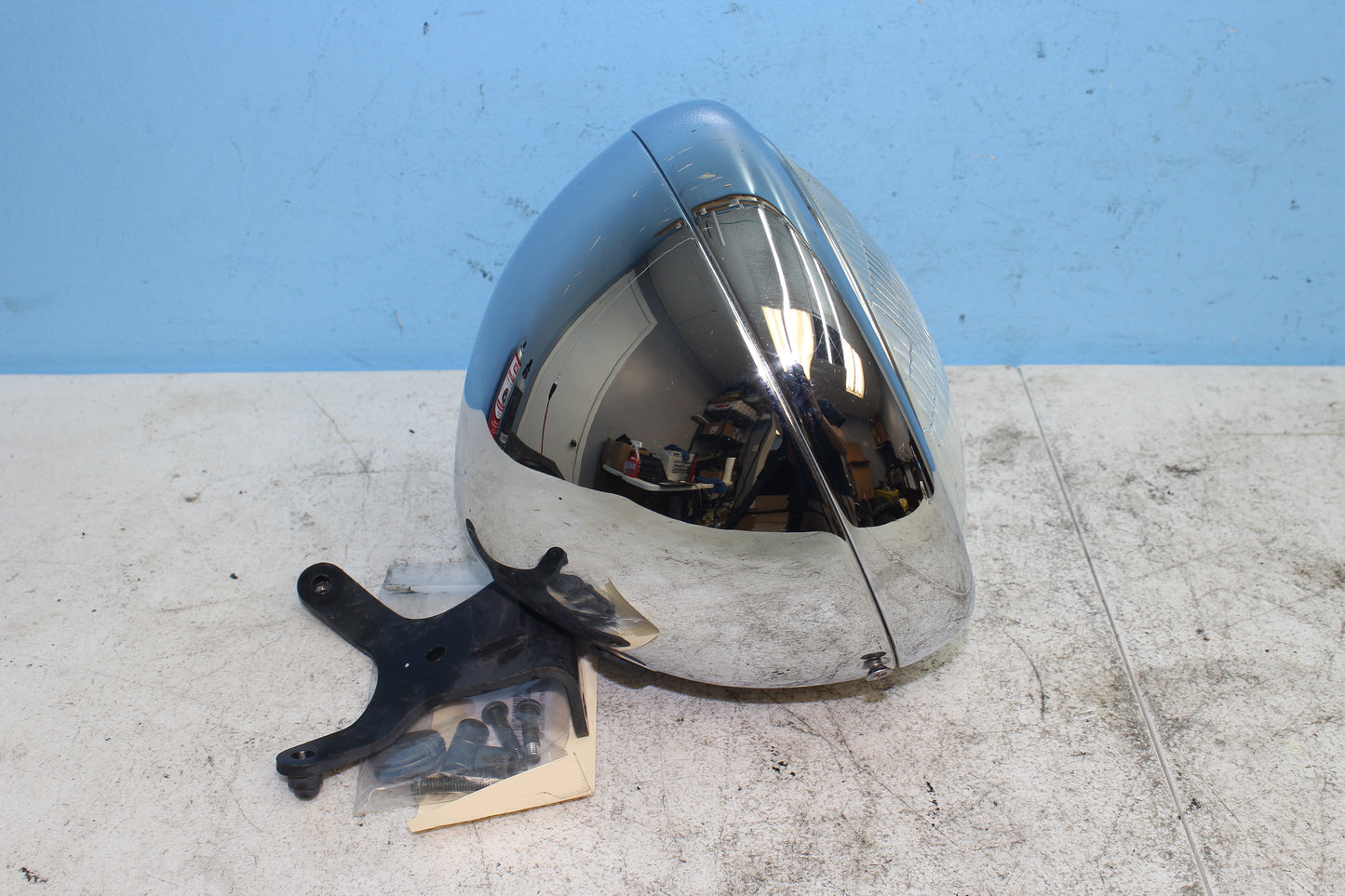 1999-2009 Yamaha XVS11AWV V Star Classic OEM Headlight w/ Mounting Bracket