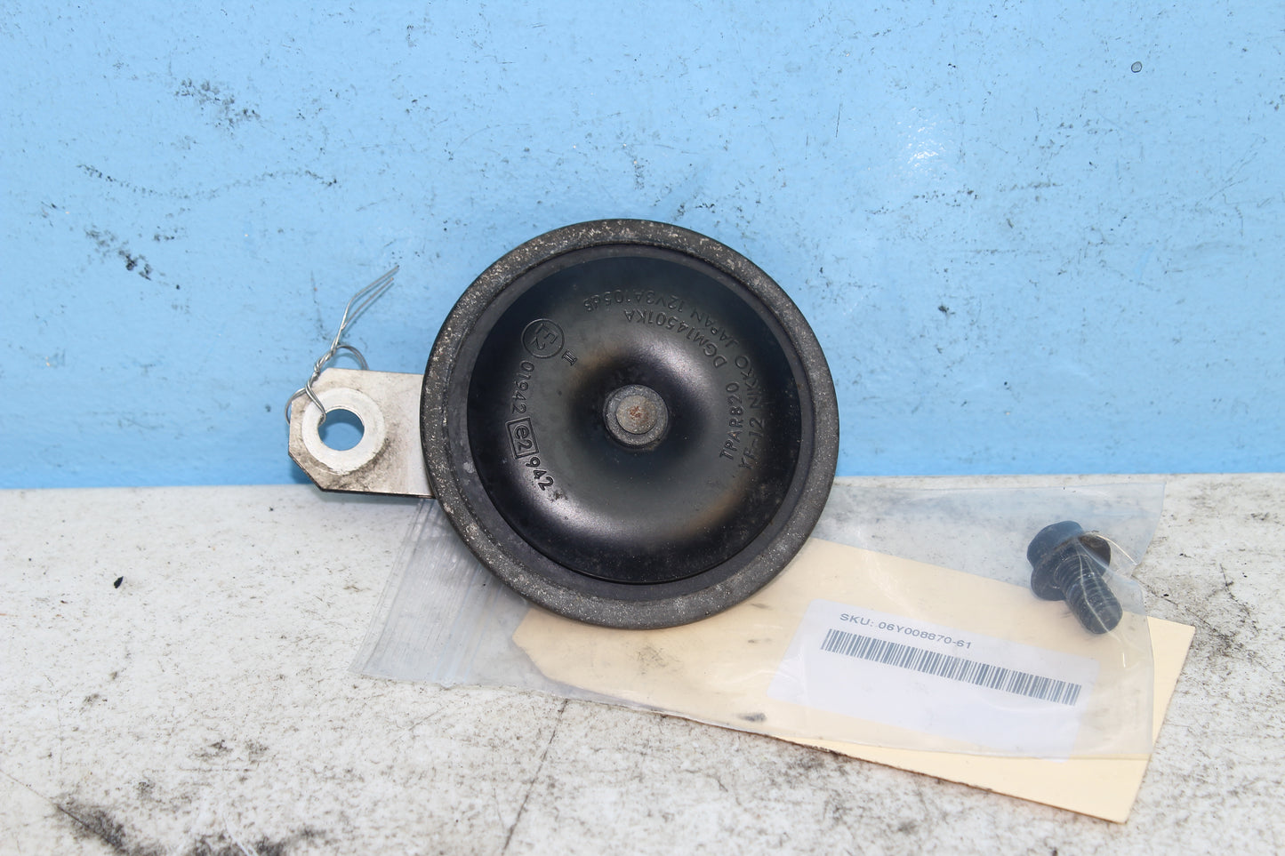 1999-2009 Yamaha XVS11AWV V Star Classic OEM Horn 5YS-83371-00-00