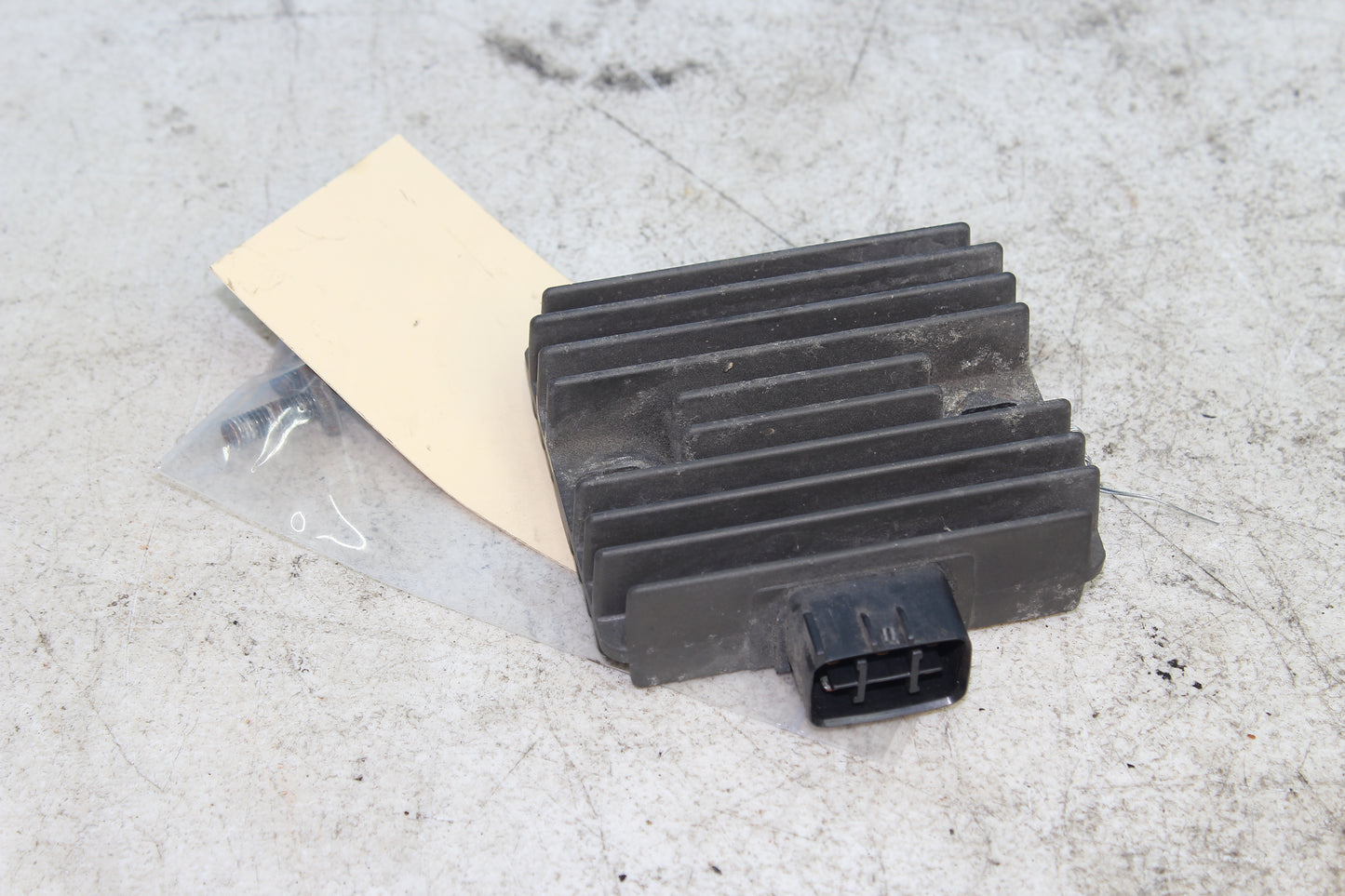 99-09 Yamaha V Star Classic OEM Rectifier / Voltage Regulator 4XY-81960-00-00