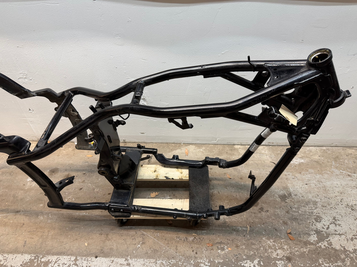 1999-2009 Yamaha XVS11AWV V Star Classic OEM Frame *CLN*