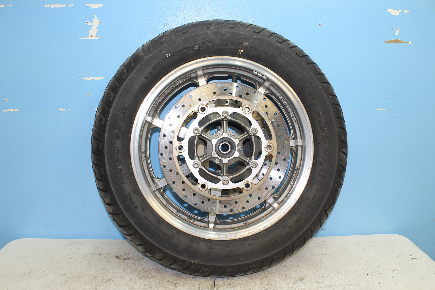1999-2009 Yamaha XVS11AWV V Star Classic OEM Front Wheel w/ Rotor *Straight*
