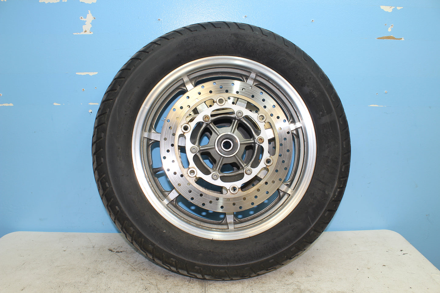 1999-2009 Yamaha XVS11AWV V Star Classic OEM Front Wheel w/ Rotor *Straight*