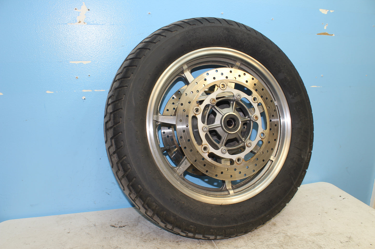 1999-2009 Yamaha XVS11AWV V Star Classic OEM Front Wheel w/ Rotor *Straight*