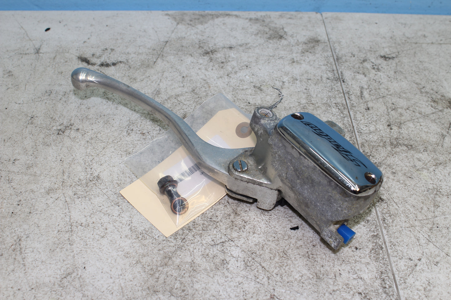 00-07 Honda Shadow VT1100 C2 Sabre OEM Front Brake Master Cylinder w/ Lever