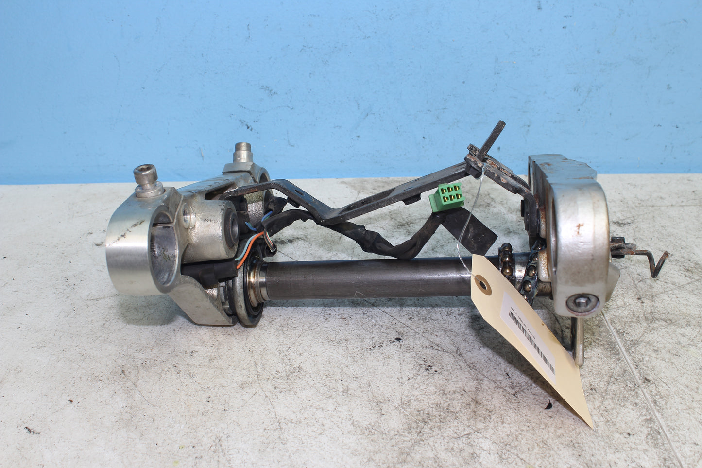 00-00-07 Honda Shadow VT1100 C2 Sabre OEM Triple Tree / Steering Stem Assembly