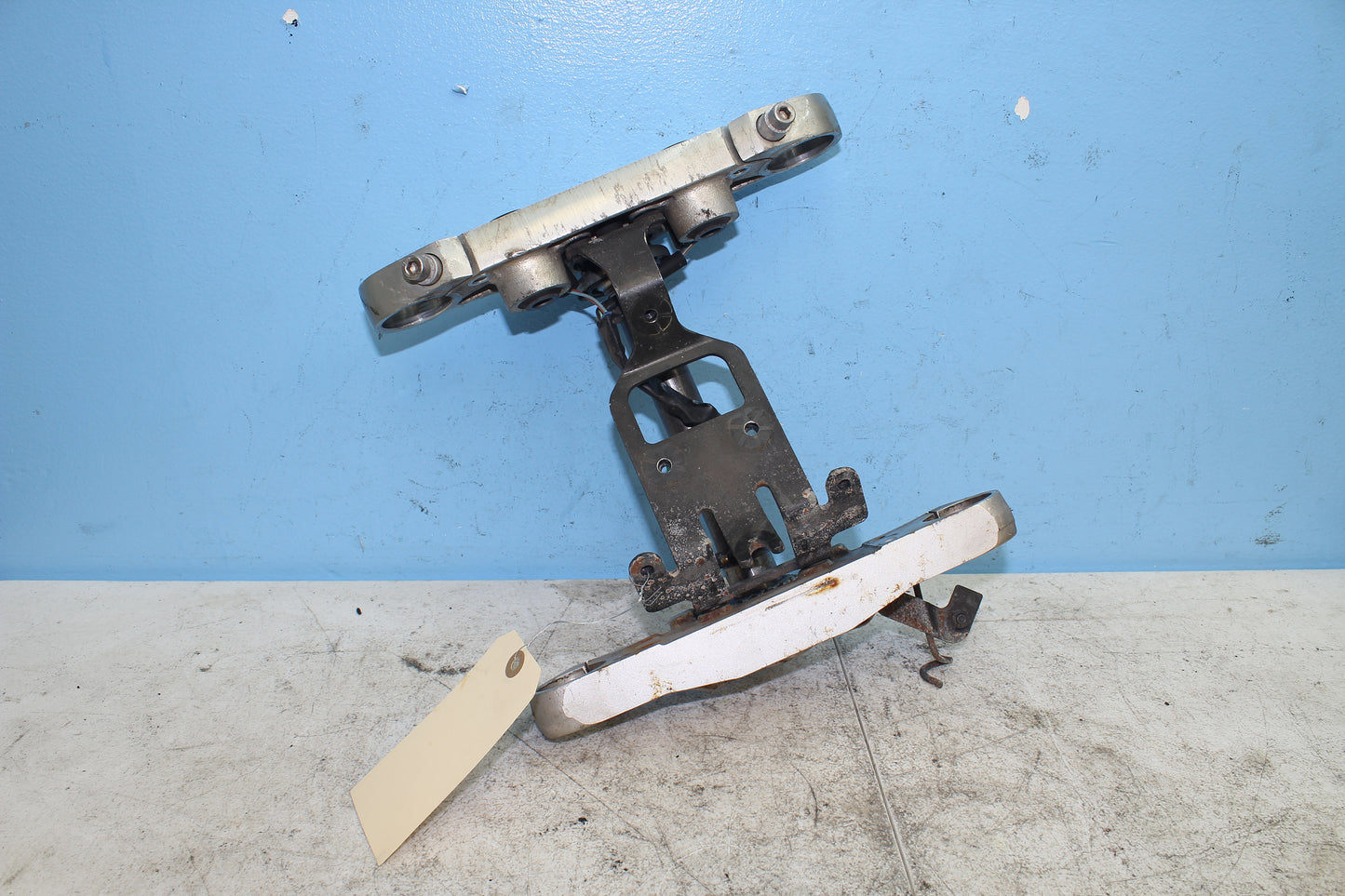 00-00-07 Honda Shadow VT1100 C2 Sabre OEM Triple Tree / Steering Stem Assembly