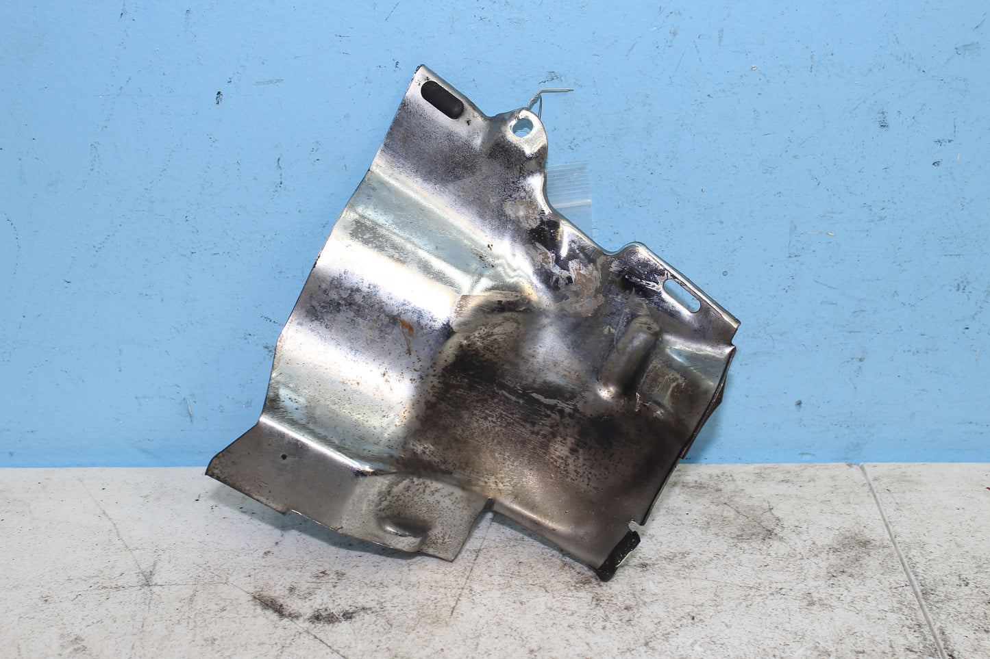 00-07 Honda Shadow VT1100 C2 Sabre OEM Center Cover 83702-MAH-000